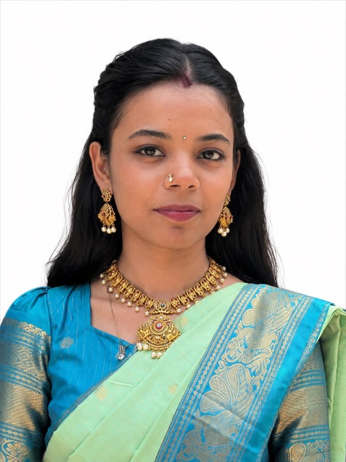 Photograph of Vaishnavi Bhujbal, Hindi teacher